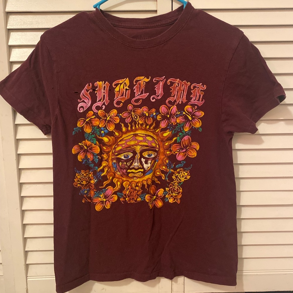 Maroon Sublime graphic